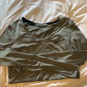 Nike pro long sleeve athletic shirt size M